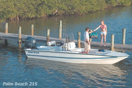 Palm Beach 215 fishing boat